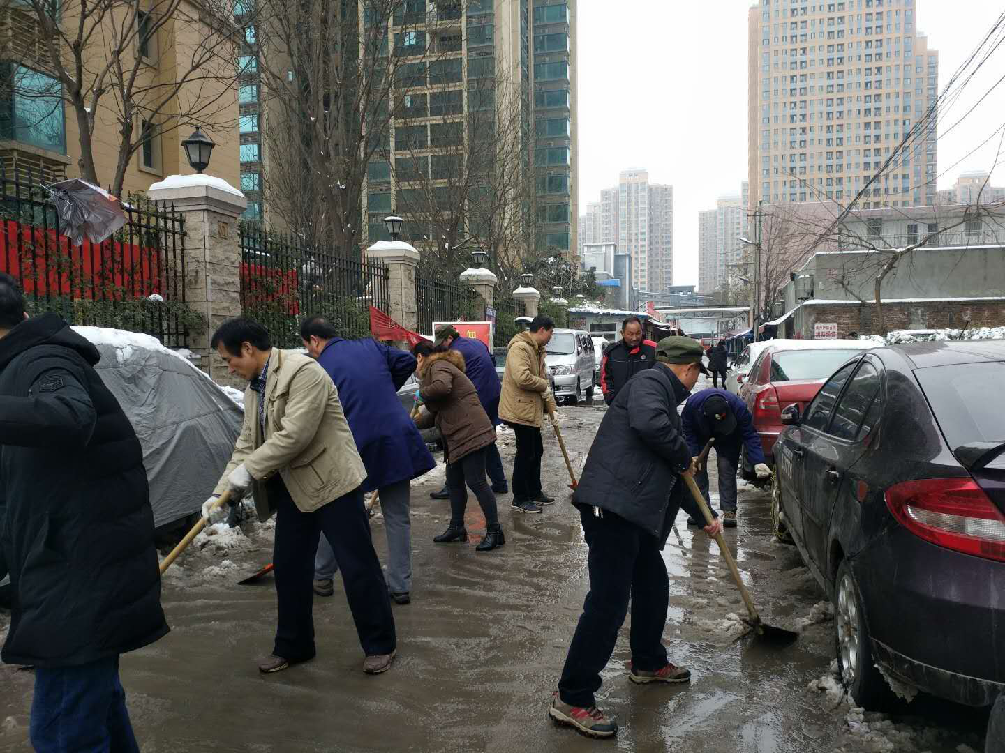 “以雪為令，御雪奮戰(zhàn)” 西安工業(yè)投資集團(tuán)再行動(dòng)